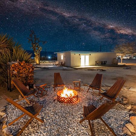 Private Jt Cabin - Ev L2 Station, Hammocks, Fire Pit, Bbq, Bocce Ball, Cornhole Yucca Valley Exterior foto